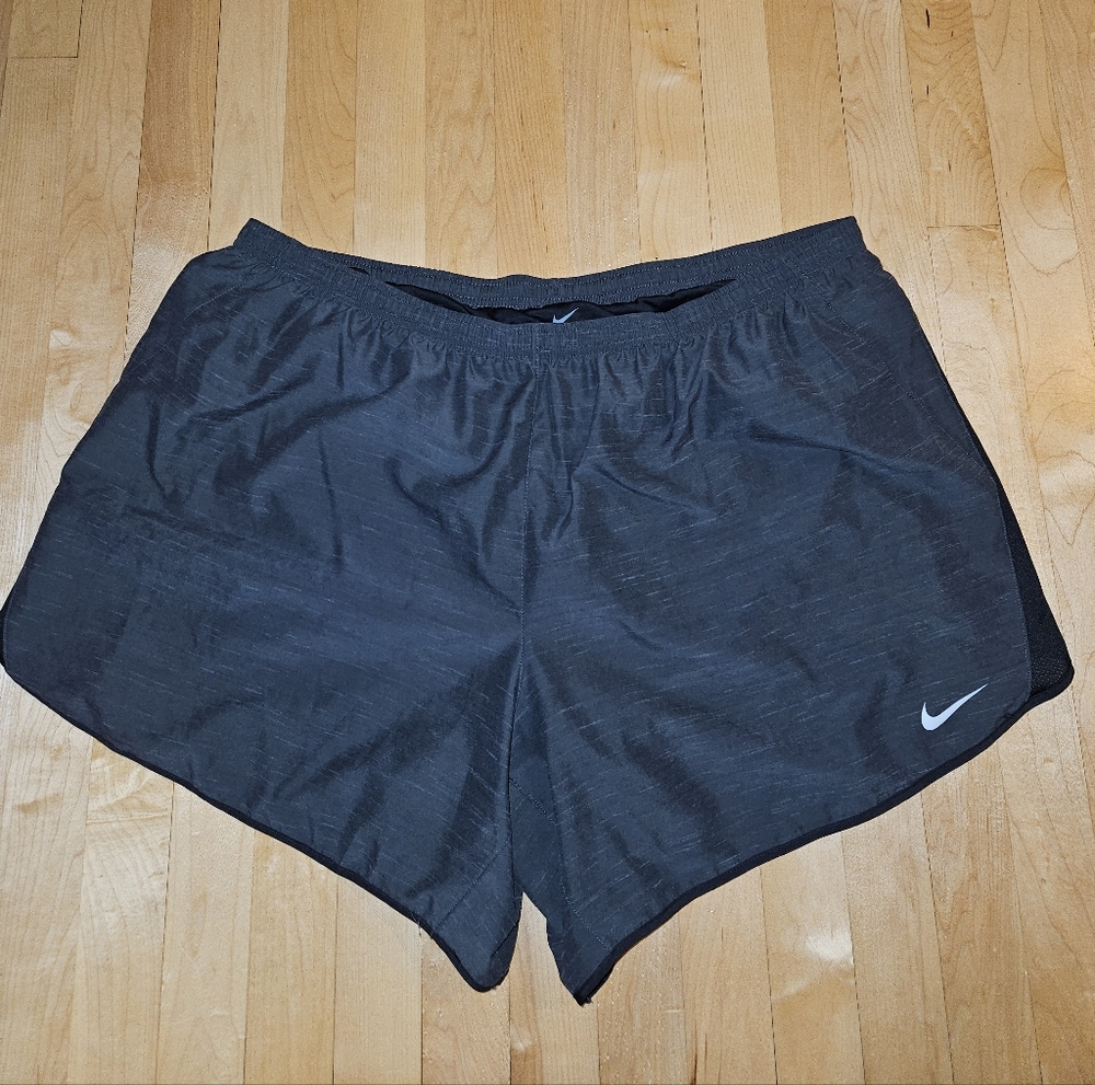 Nike Women's Dark Gray Athletic Shorts